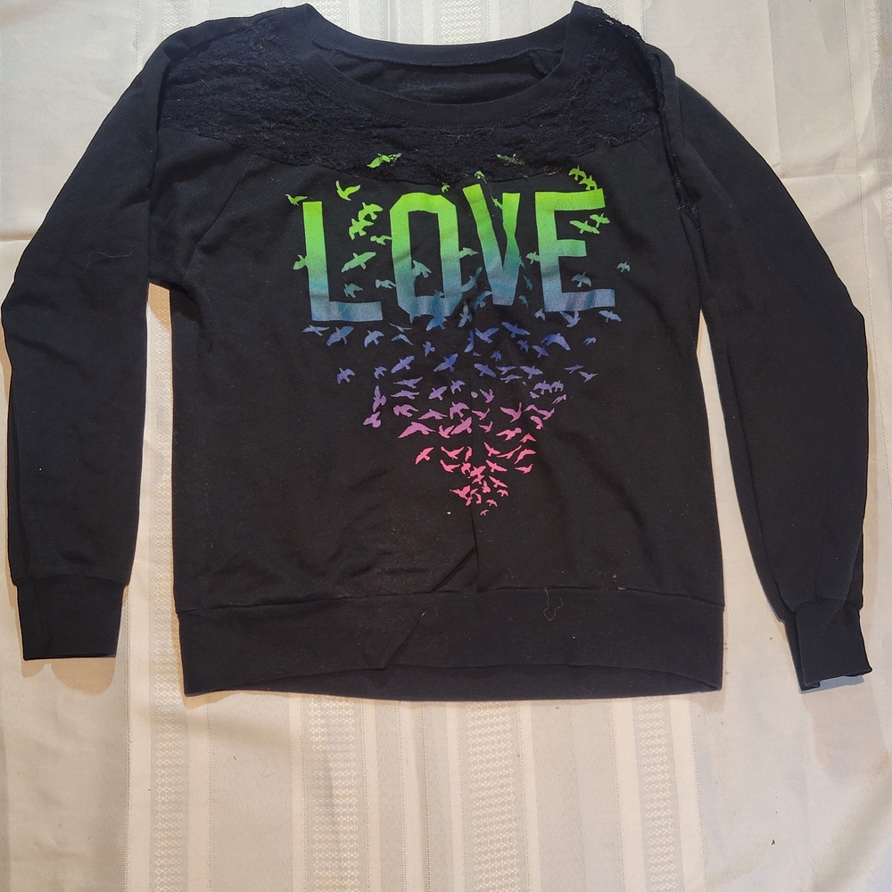 Black Love Graphic Sweatshirt